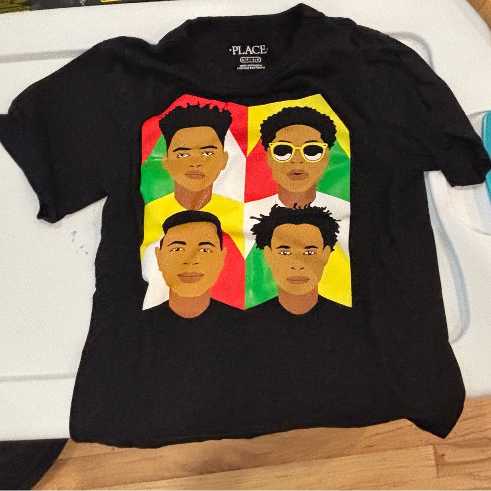 Place Black and Red Pop Art Tee